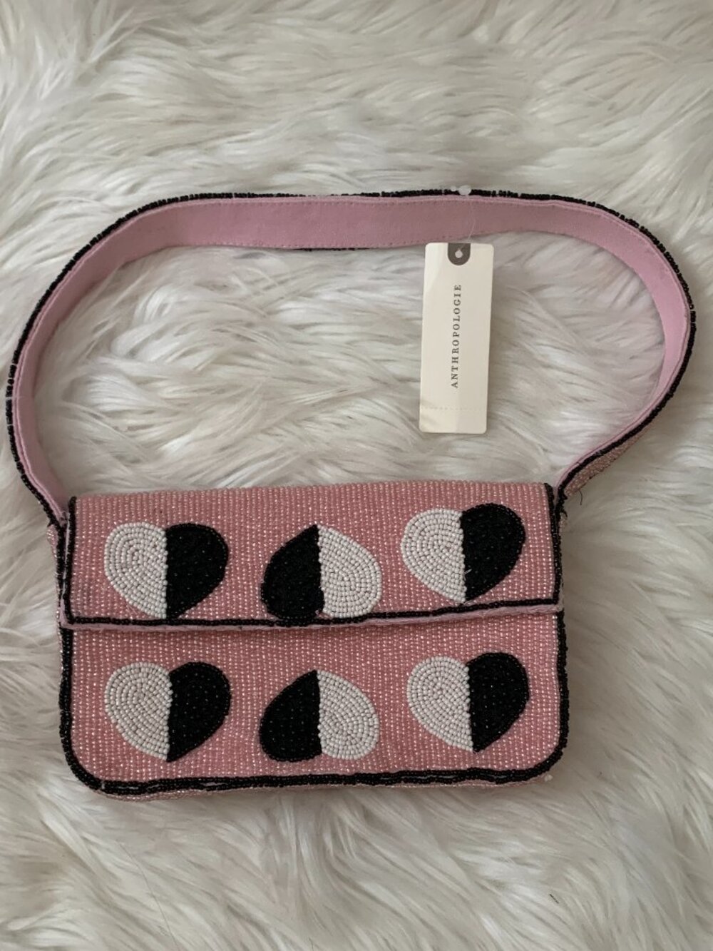 ANTHROPOLOGIE The Fiona Beaded Bag: Icon Edition Hearts in Pink Combo